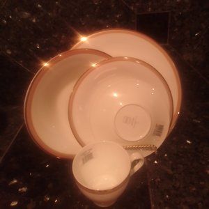 Mikasa good trim dishware caz07-204